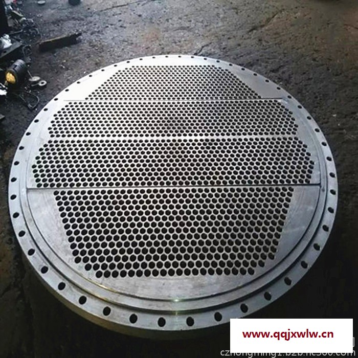 生產(chǎn)供應(yīng)國(guó)標(biāo)碳鋼合金鋼 冷凝器管板 蒸發(fā)器管板廠家 弘明管道 生產(chǎn)供應(yīng)管板