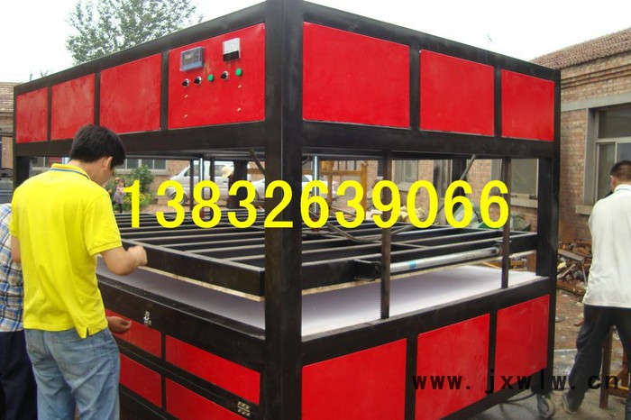 **亞克力吸塑機(jī)價(jià)格 數(shù)控亞克力吸塑機(jī)興捷專業(yè)生產(chǎn)廠家