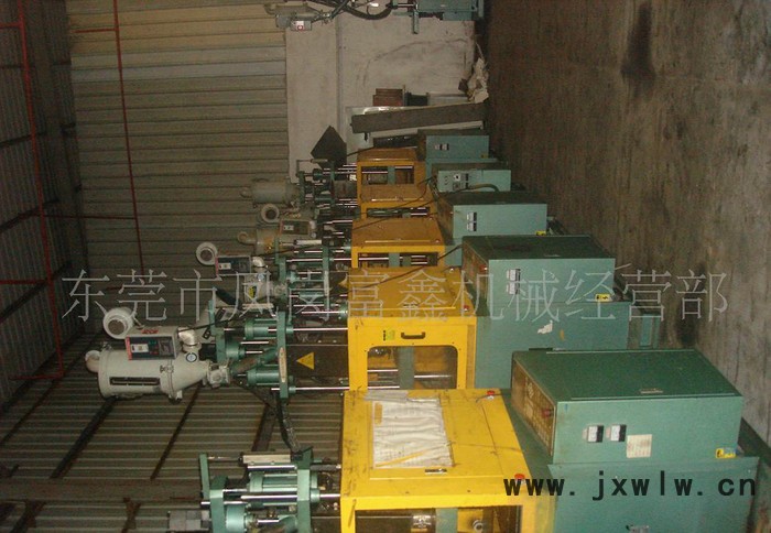 冠明GM30T二手立式注塑機