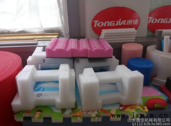 epe珍珠棉發(fā)泡片材設(shè)備，發(fā)泡機(jī)，珍珠棉管設(shè)備