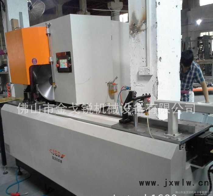 GT-6200-D  全自動(dòng)雙頭鋸 數(shù)控45度切割鋸床 全自動(dòng)45度切割機(jī)