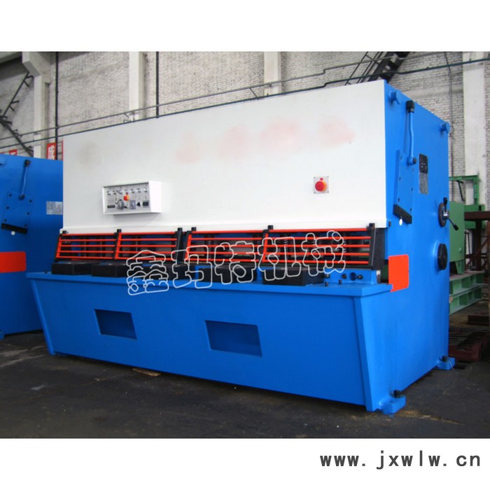 QC12Y液壓擺式數(shù)顯剪板機(jī) 全數(shù)控剪板機(jī) 剪板、折彎 鑫瑪特機(jī)械
