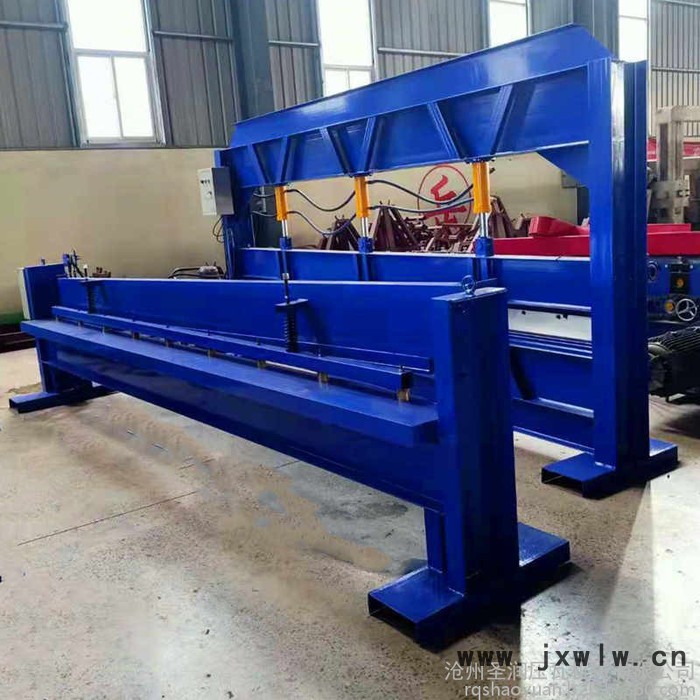 興和機(jī)械 數(shù)控四米折彎?rùn)C(jī) 液壓彩鋼剪板機(jī) 大型天溝折彎?rùn)C(jī)