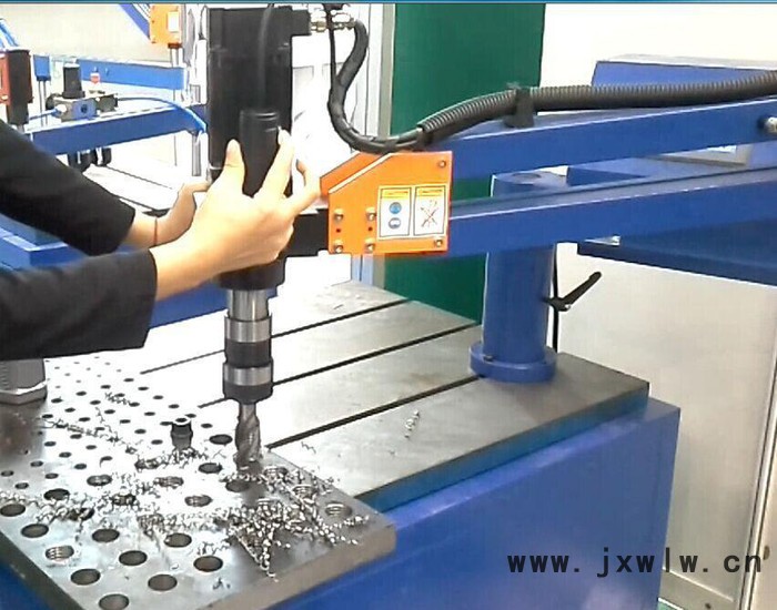佛山電動攻牙機(jī)， 操作簡單效率高螺紋加工機(jī)床電動攻絲機(jī)m5-