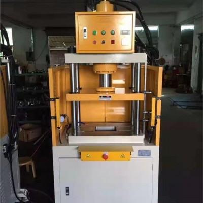 壓鑄產(chǎn)品沖壓設(shè)備 鋁鎂鋅合金產(chǎn)品沖邊機 沖壓水口切邊機，壓鑄件切邊機，油壓切邊機，壓鑄產(chǎn)品切邊機