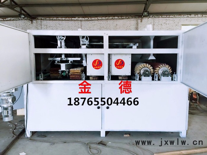 金德木工機(jī)械異形砂光機(jī)  底漆砂光機(jī)拋光機(jī)  膜壓門(mén)實(shí)木門(mén)拋光機(jī)  浮雕雕刻毛刺拋光機(jī)  吸塑和底漆拋光機(jī)