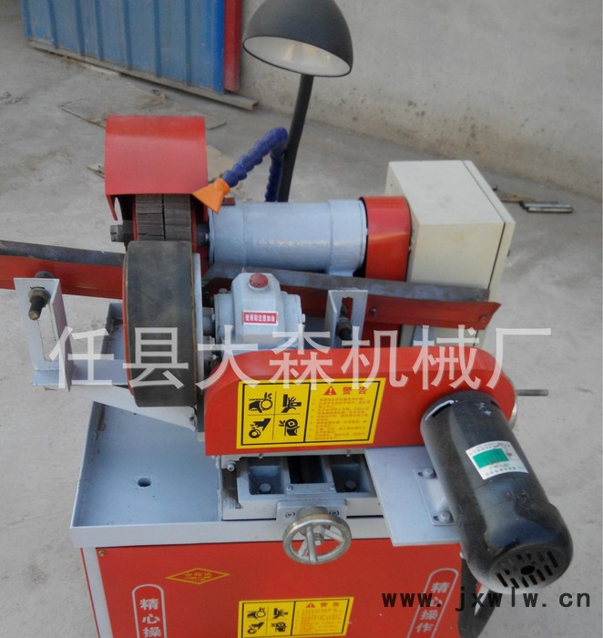 直銷(xiāo)小型外圓拋光機(jī) 生產(chǎn)不銹鋼管拋光機(jī)廠家
