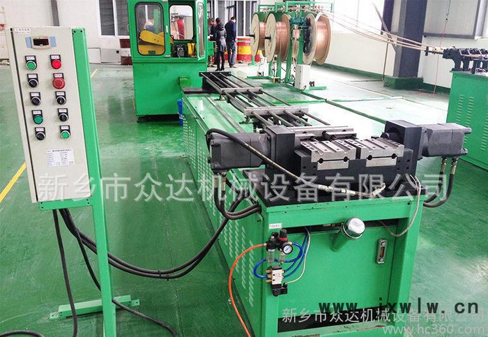 生產(chǎn)油壓式半自動彎管機 **半自動彎管機