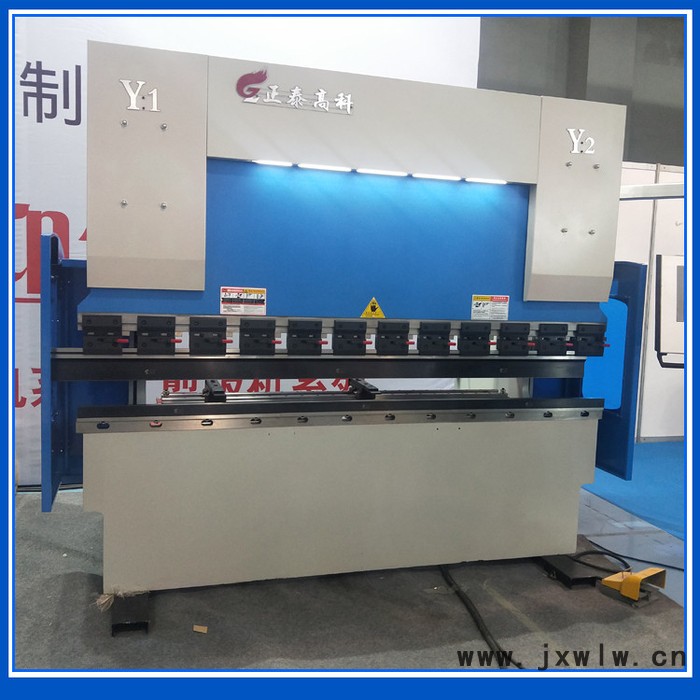 正泰高科廠家專業(yè)生產(chǎn)電液伺服數(shù)控折彎機(jī)
