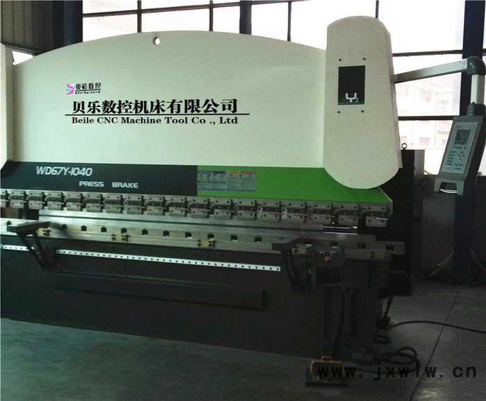 數(shù)控折彎機(jī) wc67K液壓板料折彎機(jī) 泉州鑫瑪特折彎機(jī)