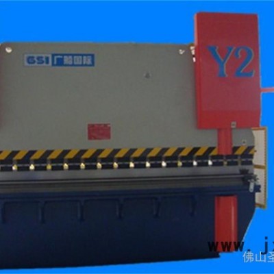 廣船國(guó)際WD系列電液同步數(shù)控折彎?rùn)C(jī)