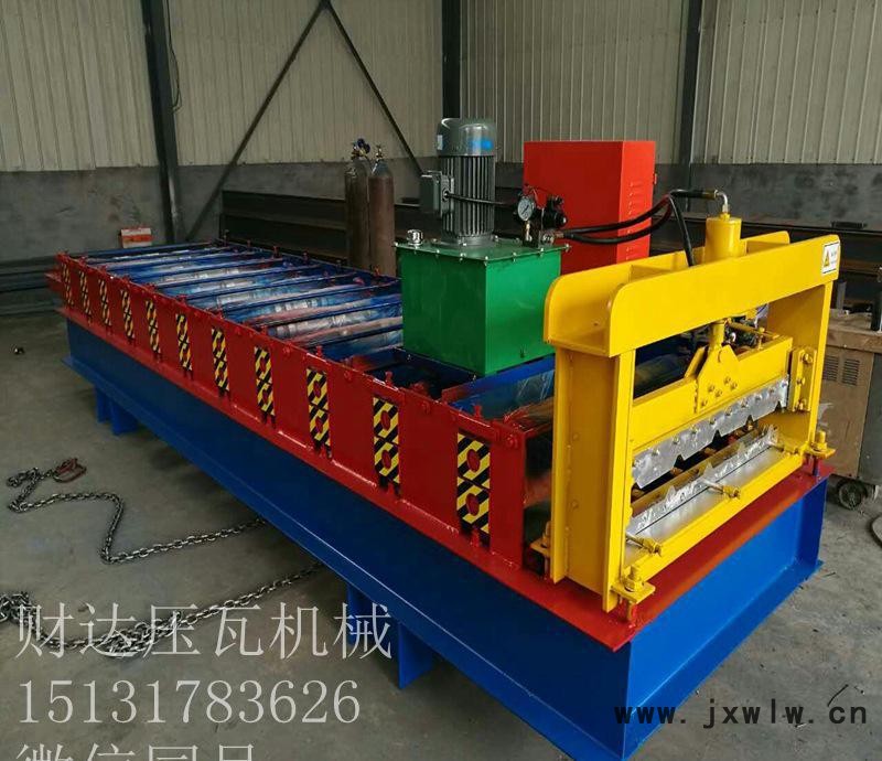 直銷840壓瓦機彩鋼瓦機械設(shè)備及巖棉復(fù)合板生產(chǎn)設(shè)備 彎管機