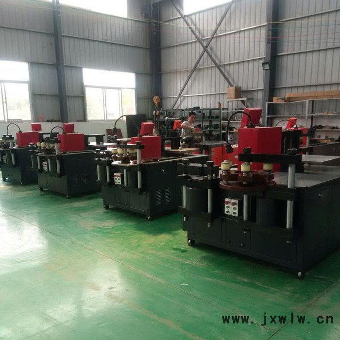 濟(jì)南瑞利RL403 母線機(jī) 400kn高壓力高效率 液壓數(shù)控銅排加工機(jī)  母線折彎?rùn)C(jī) 母線加工機(jī)