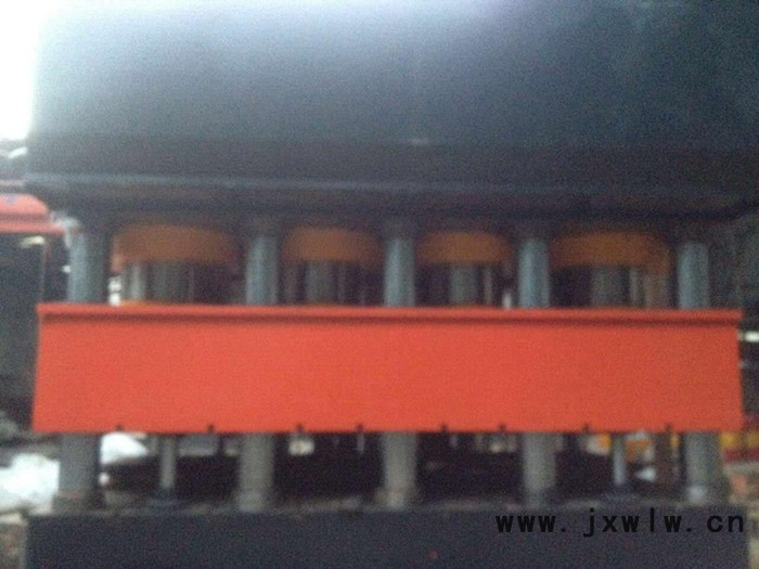 廠家供應(yīng)10000噸大鐵門(mén)壓花液壓機(jī)  重型庭院門(mén)拉伸機(jī)  鐵門(mén)壓花機(jī)
