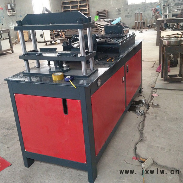 格柵八字結(jié)壓花機(jī)河北益工數(shù)控8字型成型機(jī)