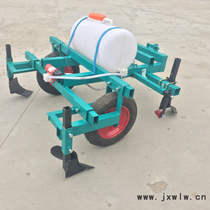 鑫鴻xh-fm 四輪拖拉機帶覆膜機 農(nóng)作物種植覆膜機 起壟打藥蓋膜機 蔬菜滴灌架噴藥覆膜機 紅薯起壟施肥覆膜機