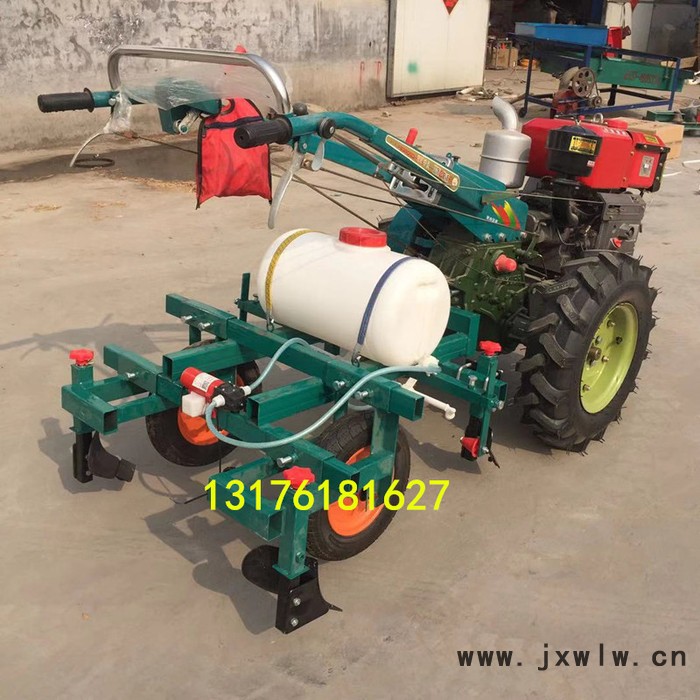 噴藥覆膜機(jī) 遼寧噴藥覆膜機(jī) 手扶拖拉機(jī)帶的噴藥覆膜機(jī)