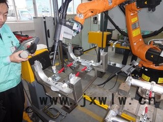 河南省庫卡kuka210 點(diǎn)焊焊接機(jī)器人