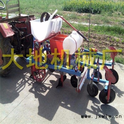 大地 農(nóng)田耕種覆膜機 手扶帶動覆膜機 拖拉機帶地膜覆蓋機**多功能覆膜機