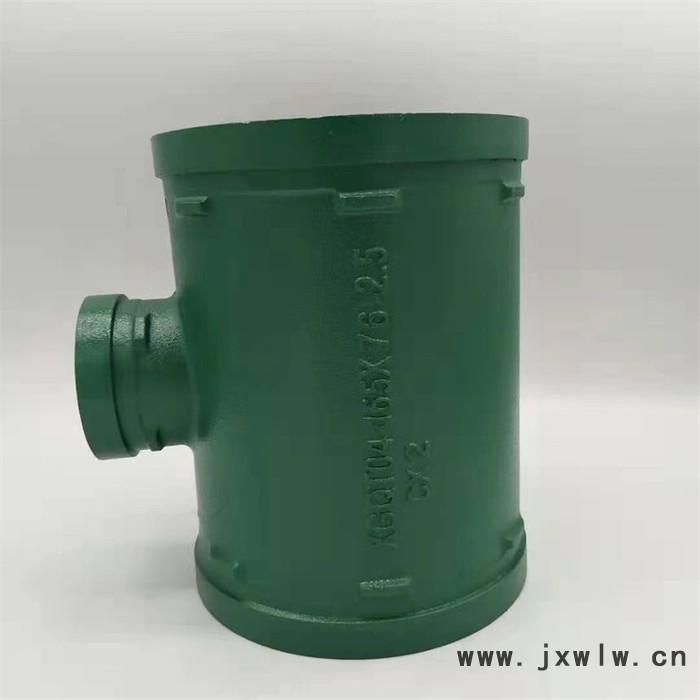 龍塑 溝槽連接件 焊接三通廠家工藝