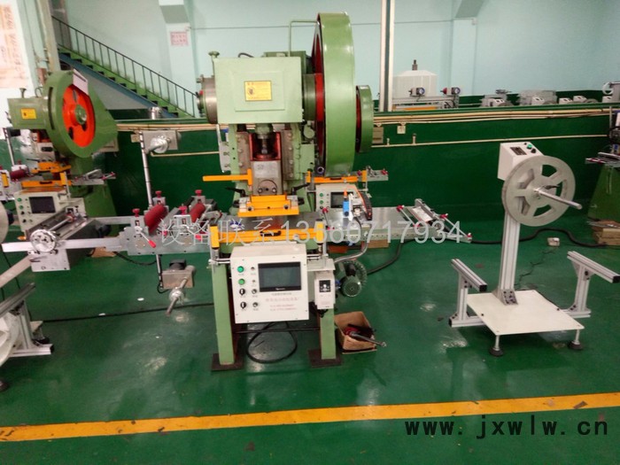印刷色標(biāo)追蹤模切機(jī)小孔套位模切機(jī)小孔套位沖床沖床式模切機(jī)定位