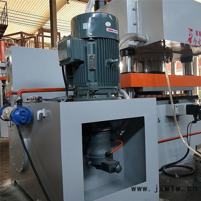 天瑞機械廠家  四柱式玻璃鋼制品油壓機 深壓紋機 拼圖液壓機