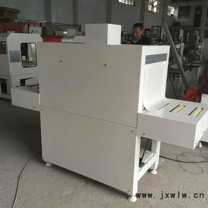 鋁木型材復(fù)合機(jī) 斷橋鋁型材穿條機(jī) 熱收縮機(jī)廠家 斷橋鋁型材復(fù)合機(jī) G 穿條設(shè)備 穿條機(jī) 復(fù)合機(jī)