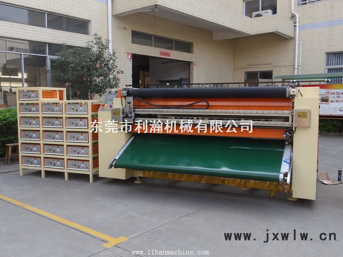 “鴻達(dá)”牌全自動(dòng)超聲波分切機(jī) 無塵布切割機(jī) 毛巾布分切機(jī)