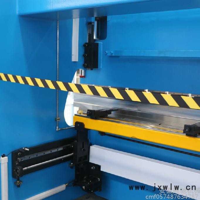 PR-100/4000數(shù)控折彎?rùn)C(jī) 欣琳牌 開(kāi)槽機(jī) 剪角機(jī)  PR-100丅4000 型 數(shù)控折彎?rùn)C(jī) 數(shù)控折彎?rùn)C(jī)剪板機(jī)沖床