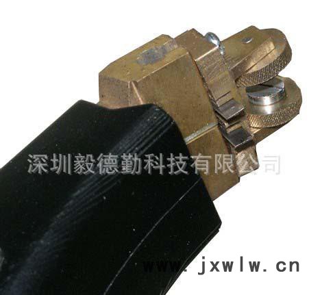毅德勤輪胎雕花機(jī),橡膠開槽機(jī)