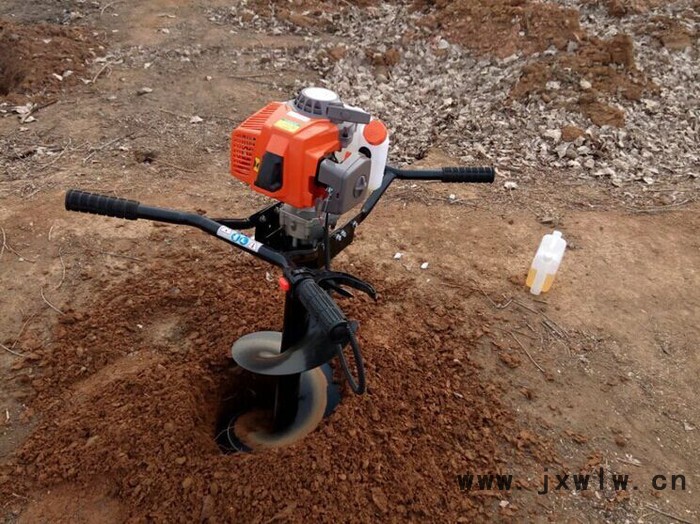 農(nóng)業(yè)種植挖坑機(jī)設(shè)備 植樹林造林地鉆打孔機(jī) 葡萄園立柱打眼機(jī)圖片