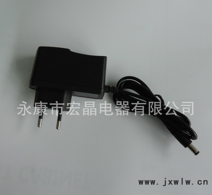 手電鉆鋰電池充電器  12V/800MA  DC直插帶卡扣