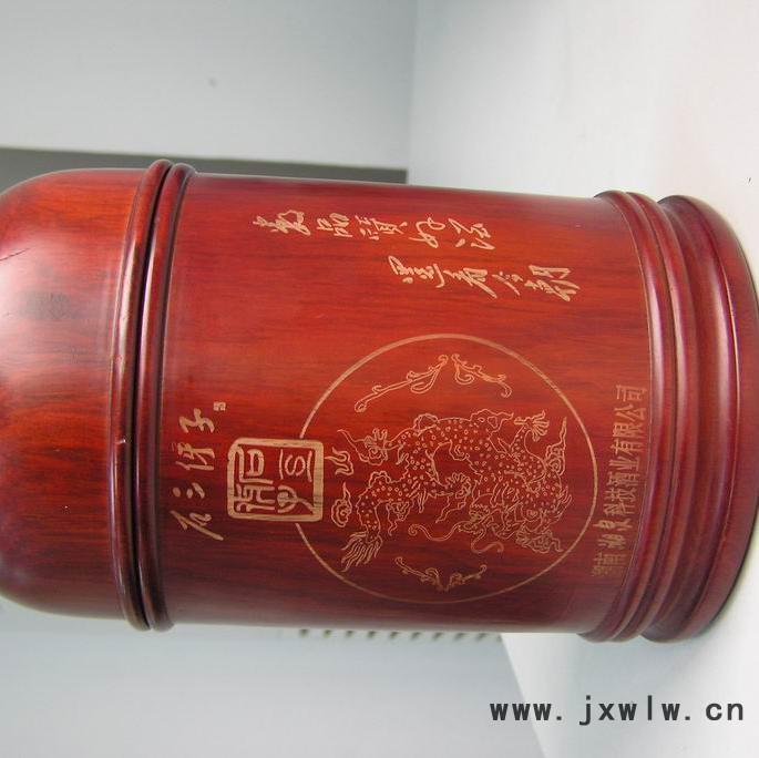 江蘇二氧化碳打標(biāo)機價格，非金屬打標(biāo)機，木頭刻字機，皮革打標(biāo)，玻璃刻字打標(biāo)