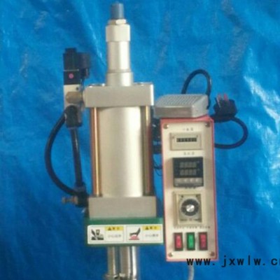 商標(biāo)打標(biāo)機廠家 氣動商標(biāo)打標(biāo)機 家具商標(biāo)logo打標(biāo)機 直銷商標(biāo)烙印機