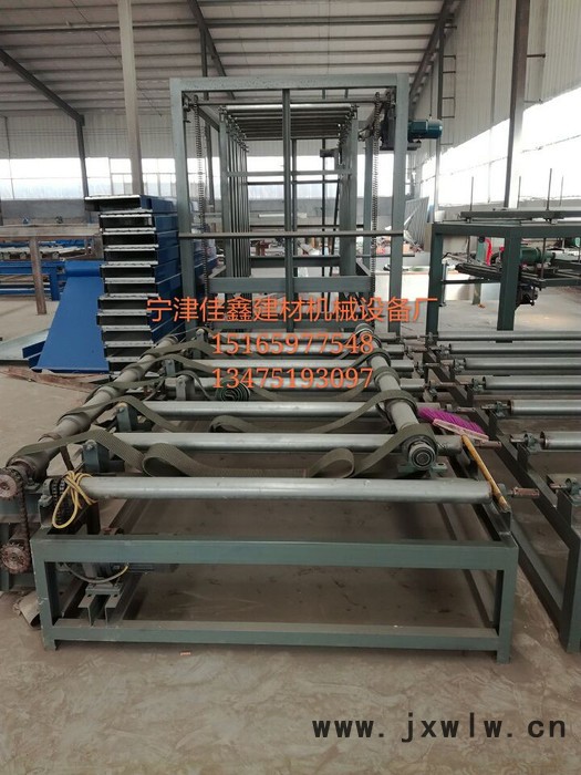 佳鑫jiaxin 全自動碼垛機、真空吸盤、帶線切割鋸、FS現(xiàn)澆筑一體板設備、寧津佳鑫新品研發(fā)