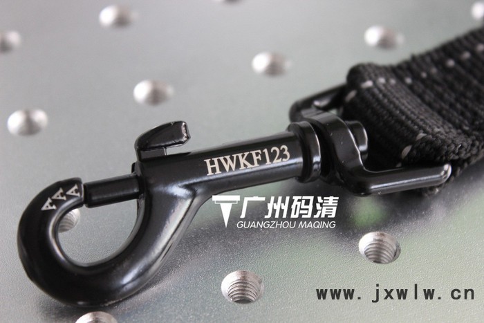 廣州 佛山 碼清便攜式光纖激光打標(biāo)機(jī) 激光打碼機(jī) 雕刻機(jī)
