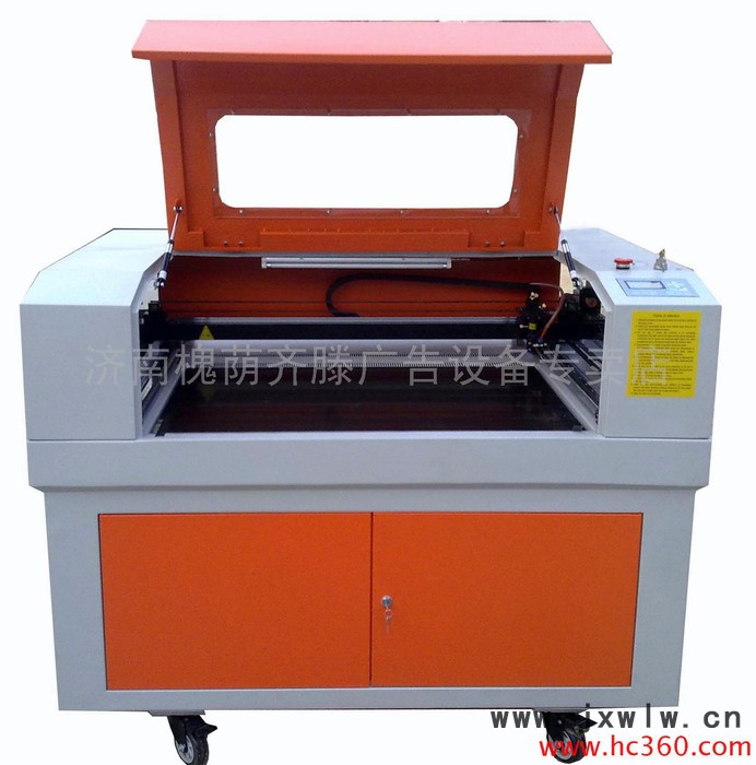 供應(yīng)6090型激光雕刻機(jī) 激光切割機(jī) 工藝品雕刻機(jī) 竹簡雕刻機(jī)