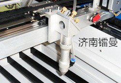 供應鐳曼LM-1490  亞克力激光切割機、木質(zhì)激光雕刻機、工藝品激光切割雕刻機
