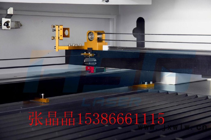 湖北陶瓷背景墻激光雕刻機 1390工藝陶瓷彩雕刻膜機 宏山激光廠家