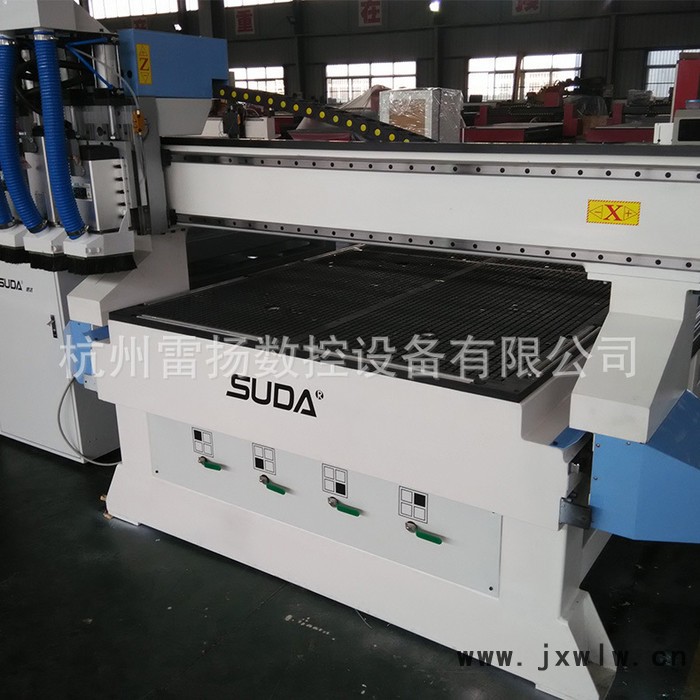 三工序雕刻機(jī) 三氣缸雕刻機(jī)  多工序電動金屬鋁板雕刻機(jī)定制