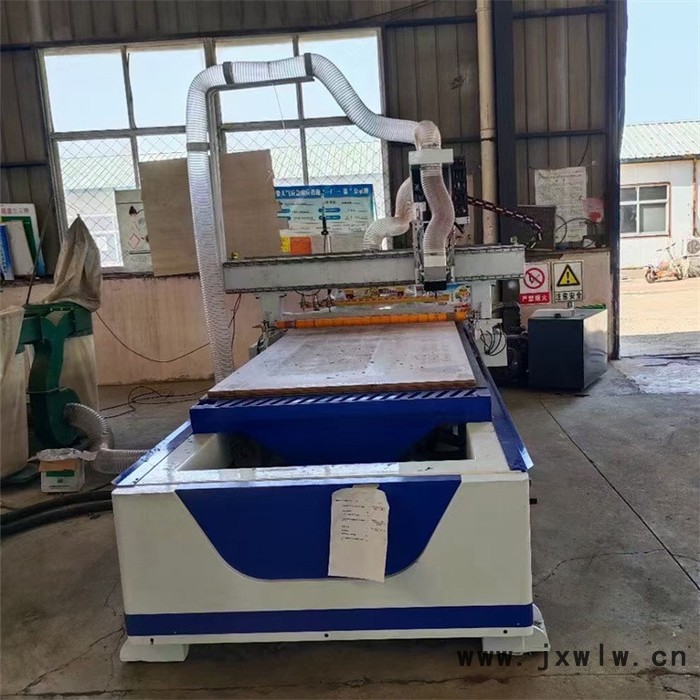 PVC板廣告雕刻機(jī) 亞克力板浮雕雕刻機(jī) 各種雕刻機(jī)廠家