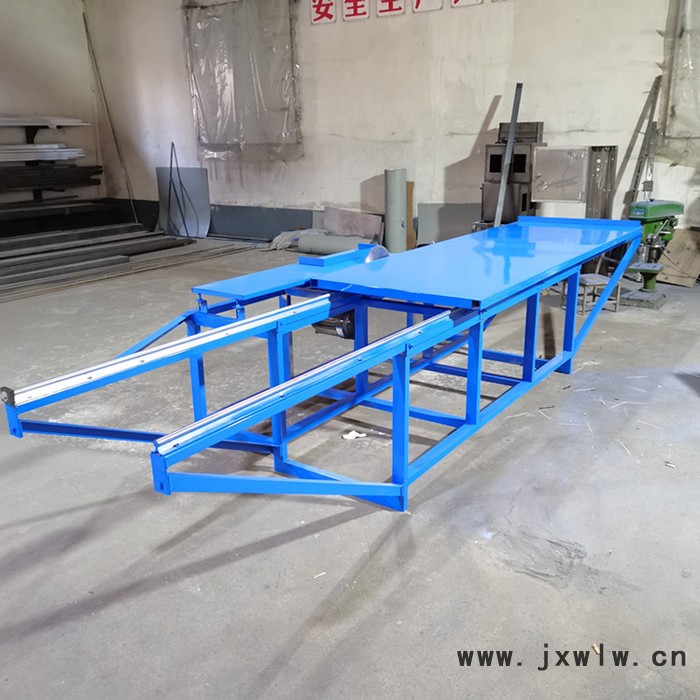 小型木工鋸 600mm簡(jiǎn)易精軌推臺(tái)鋸 木板數(shù)控切割鋸操作簡(jiǎn)單
