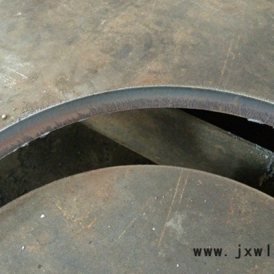 的數(shù)控等離子切割機(jī)，切割厚度30MM數(shù)控等離子切割機(jī)