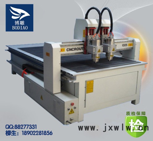 供應(yīng)博雕BD1325廣東**廣告雕刻機(jī)家具雕刻機(jī)