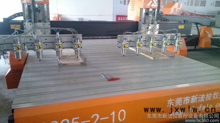 供應(yīng)新法拉1820佛山木工雕刻機，家具石材雕刻機，廣告雕刻機