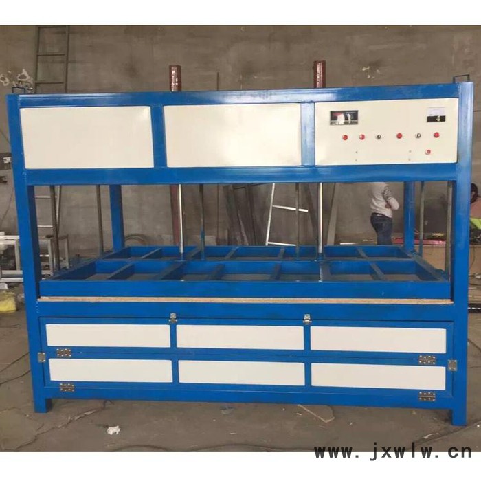 河北大中小型吸塑機 廣告雕刻機  等離子切割機生產(chǎn)廠家