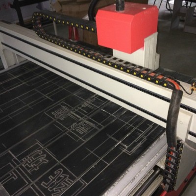 北京天津西安哪里有YH-1218標(biāo)牌 廣告雕刻機(jī)廠家Engraving machine