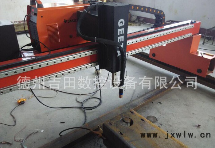 **數(shù)控切割機 龍門式火焰 數(shù)控等離子切割機 成本價促銷