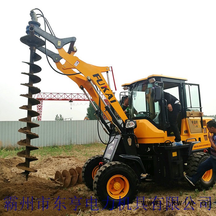 水泥電線桿鉆孔機(jī) /鏟車打坑機(jī)價(jià)格.-樹坑鉆孔機(jī)-電線桿打坑機(jī) 4102發(fā)動(dòng)機(jī)鏟車挖坑機(jī)