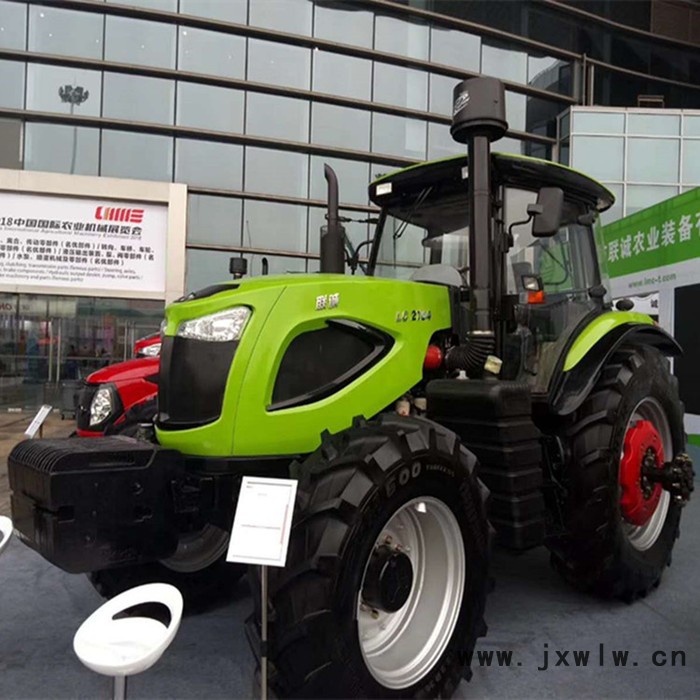 東方紅發(fā)動機 農(nóng)用四輪拖拉機 四輪驅(qū)動拖拉機頭 六缸發(fā)動機拖拉機 1504拖拉機馬力大動力足
